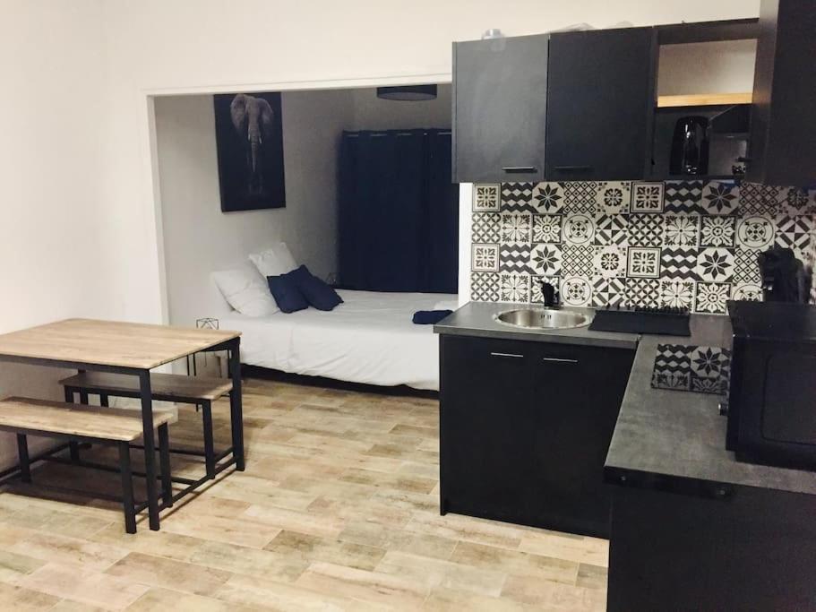 L'Eden - Joli Studio En Centre Ville نيم المظهر الخارجي الصورة